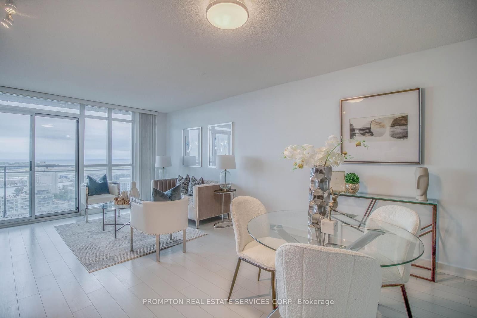 21 Iceboat Terrace, Unit 2208 thumbnail 7