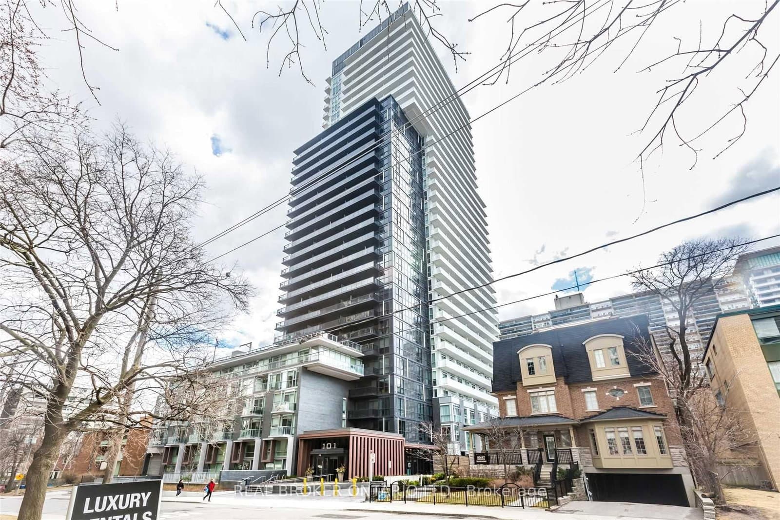 101 Erskine Avenue, Unit 813 thumbnail 20