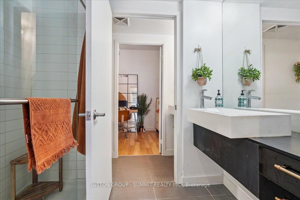 38 Dan Leckie Way, Unit 515 thumbnail 20