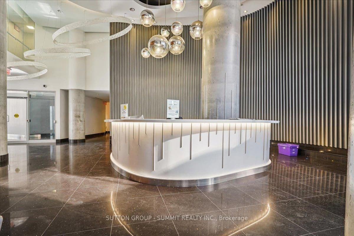 38 Dan Leckie Way, Unit 515 thumbnail 38