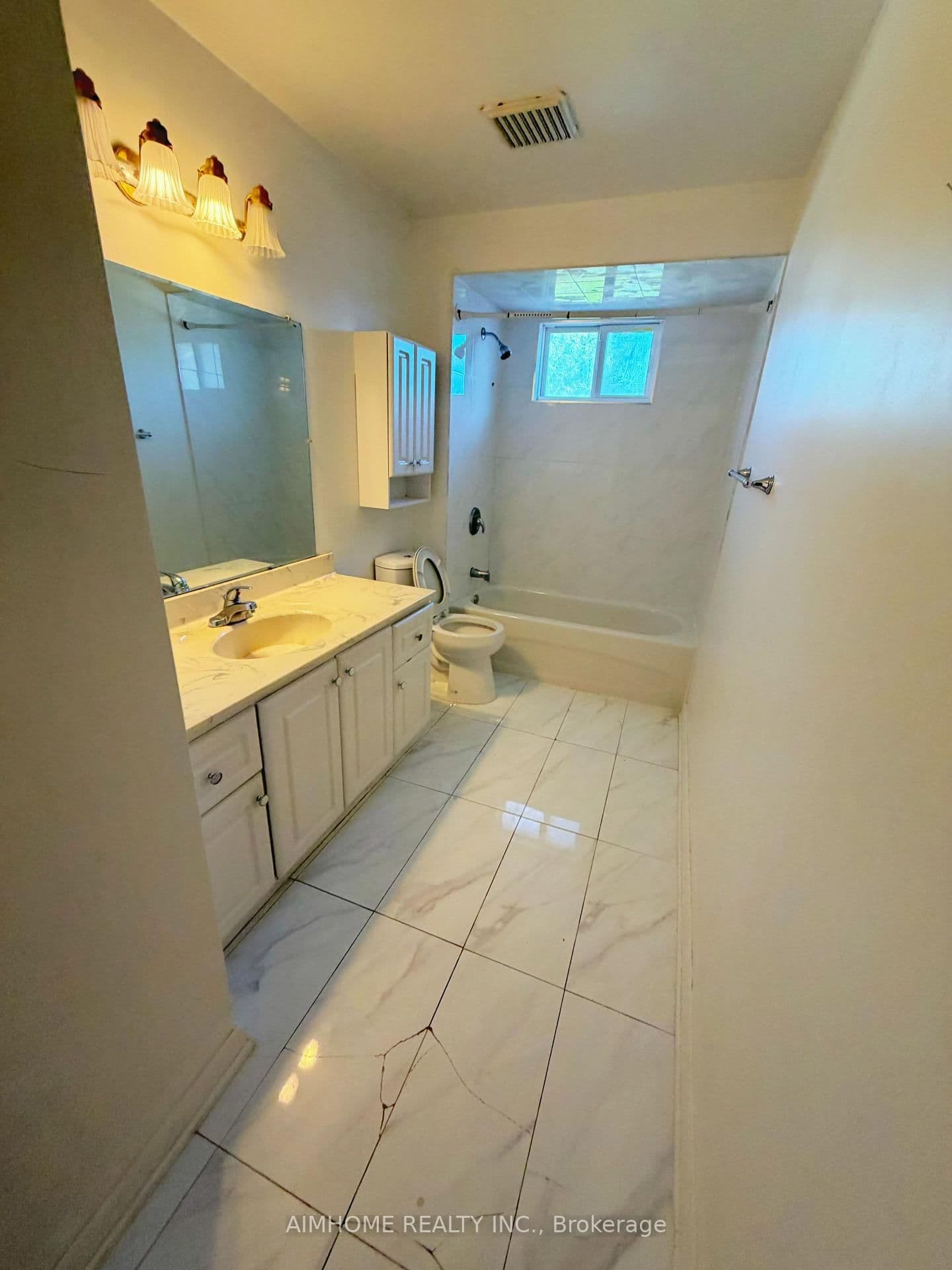 481 Hounslow Avenue thumbnail 9