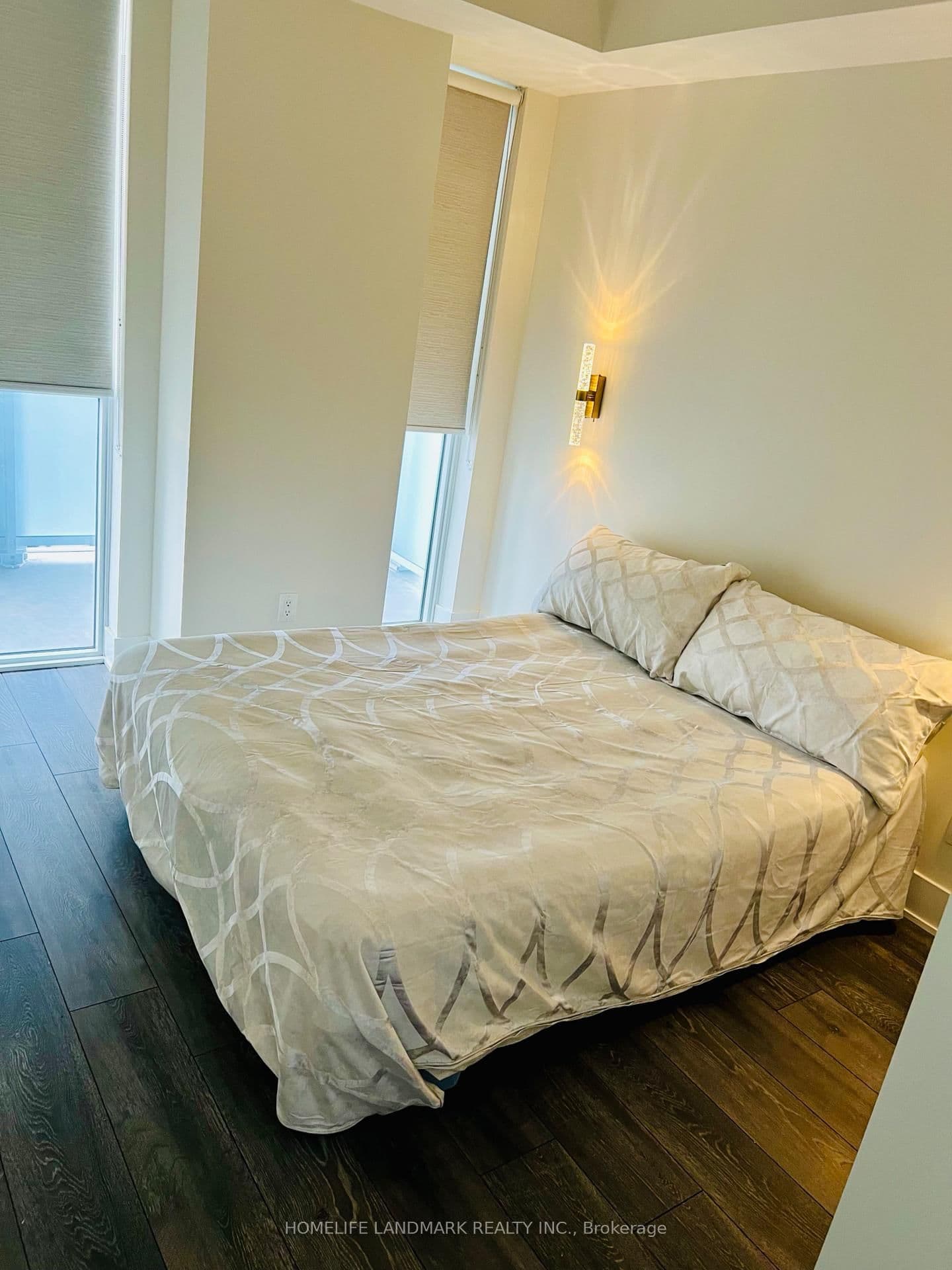 188 Fairview Mall Drive, Unit 1116 thumbnail 6
