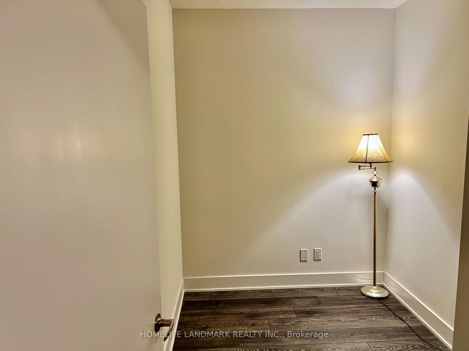 188 Fairview Mall Drive, Unit 1116 thumbnail 8