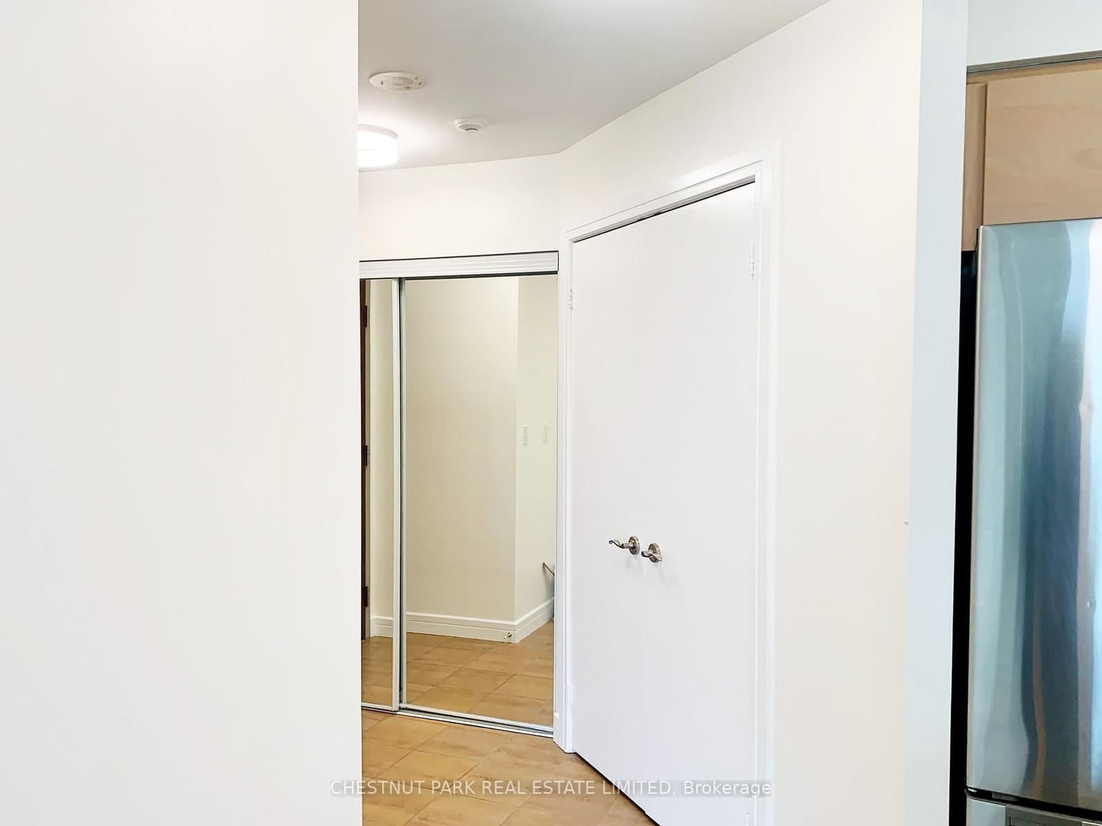 18 Harrison Garden Boulevard, Unit 2504 thumbnail 13