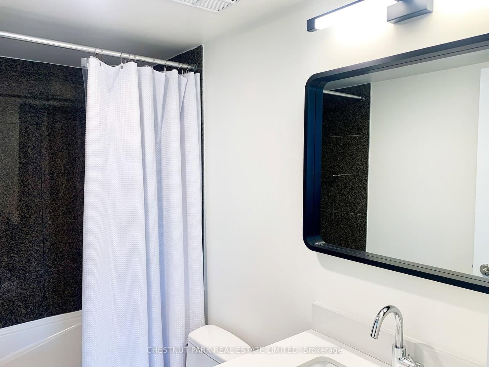18 Harrison Garden Boulevard, Unit 2504 thumbnail 23