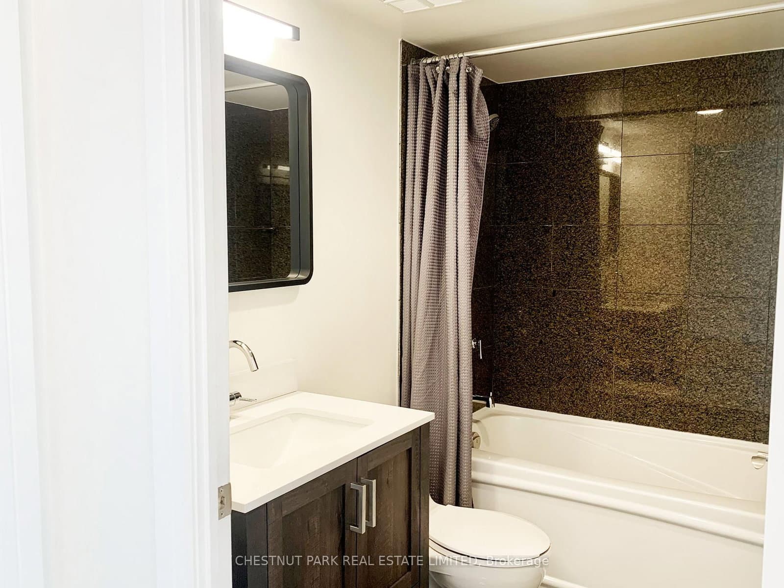18 Harrison Garden Boulevard, Unit 2504 thumbnail 29