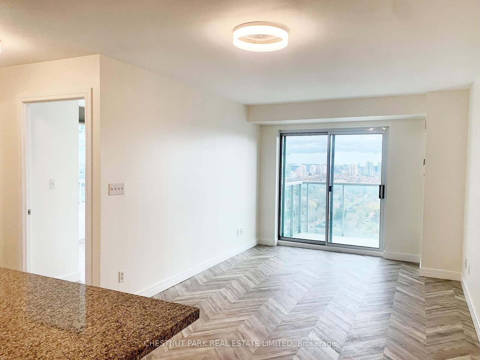 18 Harrison Garden Boulevard, Unit 2504 thumbnail 4