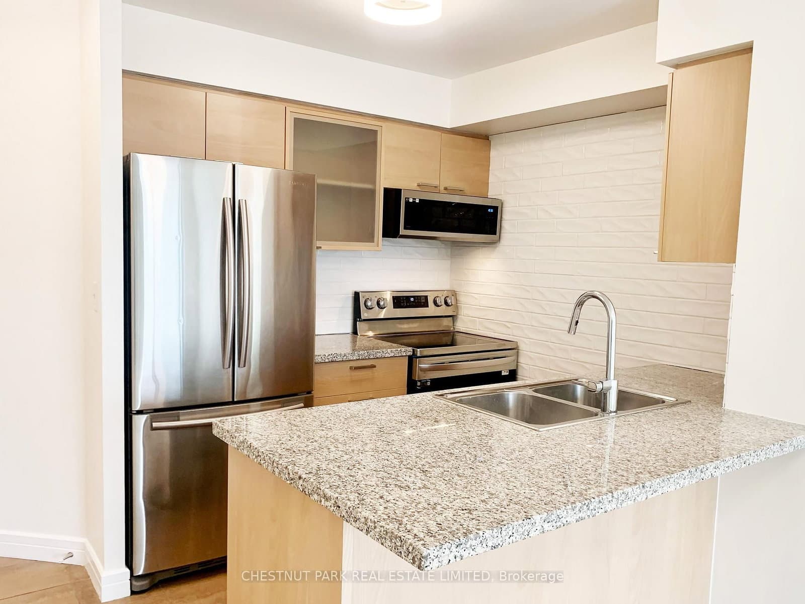 18 Harrison Garden Boulevard, Unit 2504 thumbnail 8