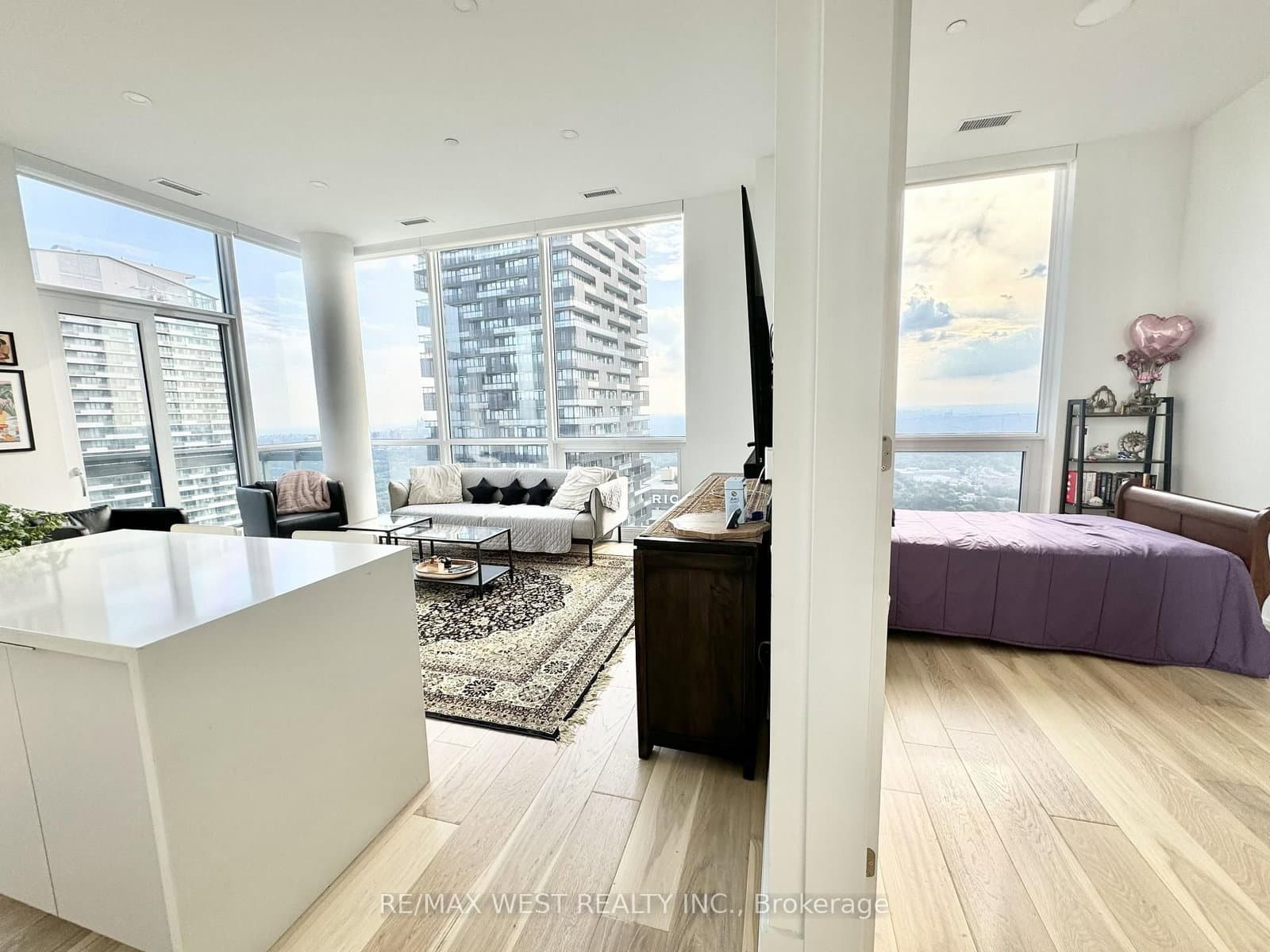39 Roehampton Avenue, Unit 4603 thumbnail 13