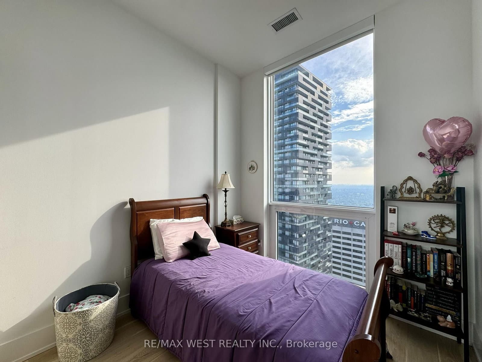 39 Roehampton Avenue, Unit 4603 thumbnail 15