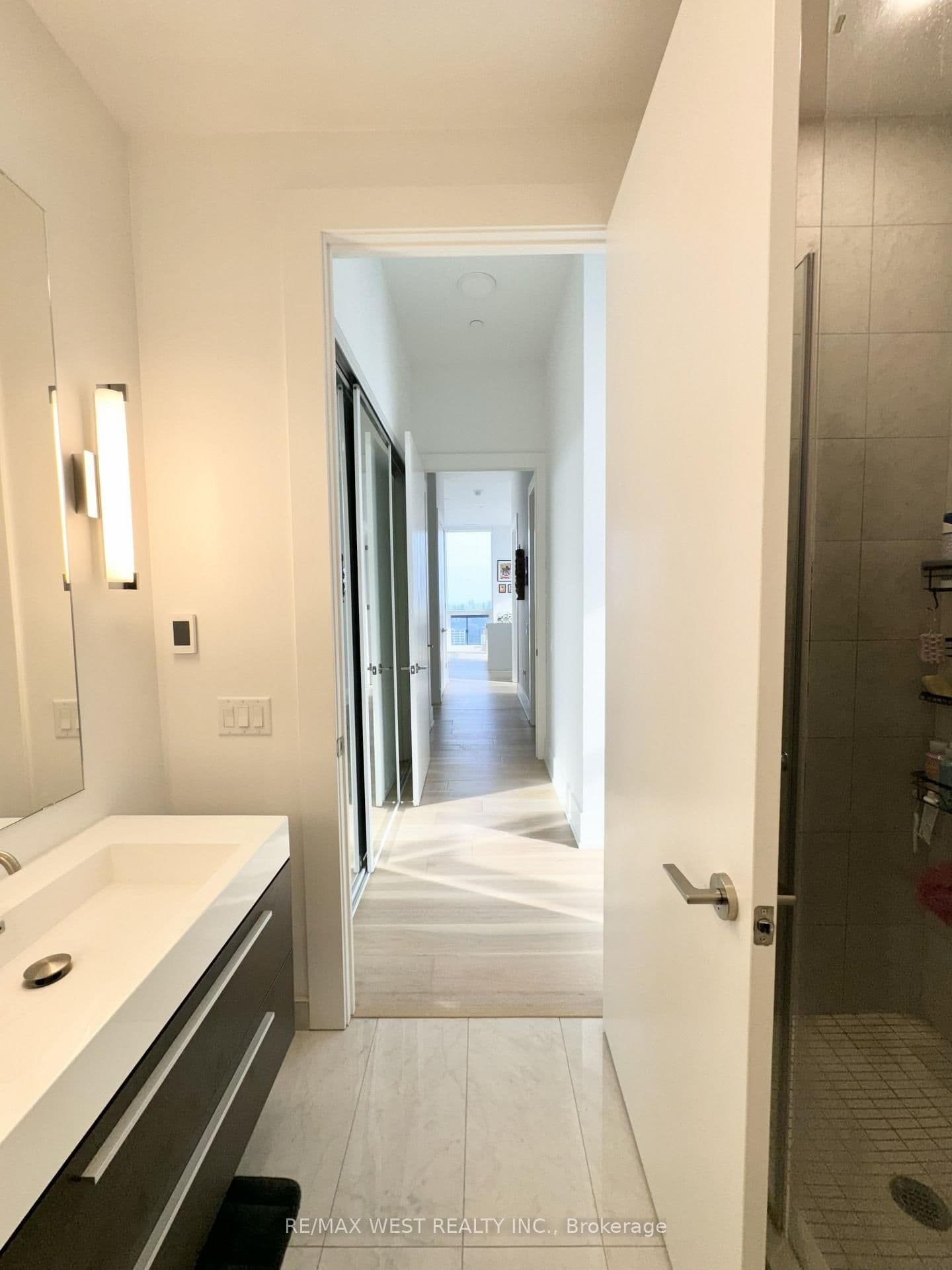 39 Roehampton Avenue, Unit 4603 thumbnail 25