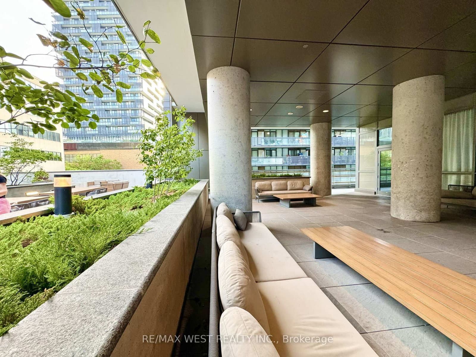 39 Roehampton Avenue, Unit 4603 thumbnail 41
