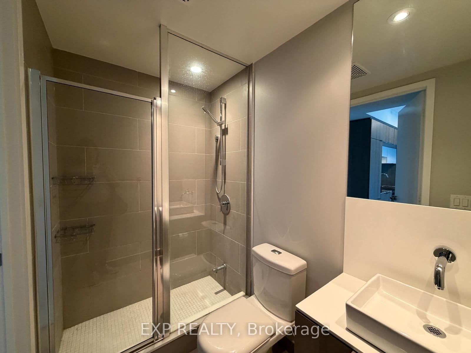 159 Dundas Street E, Unit 512 thumbnail 24