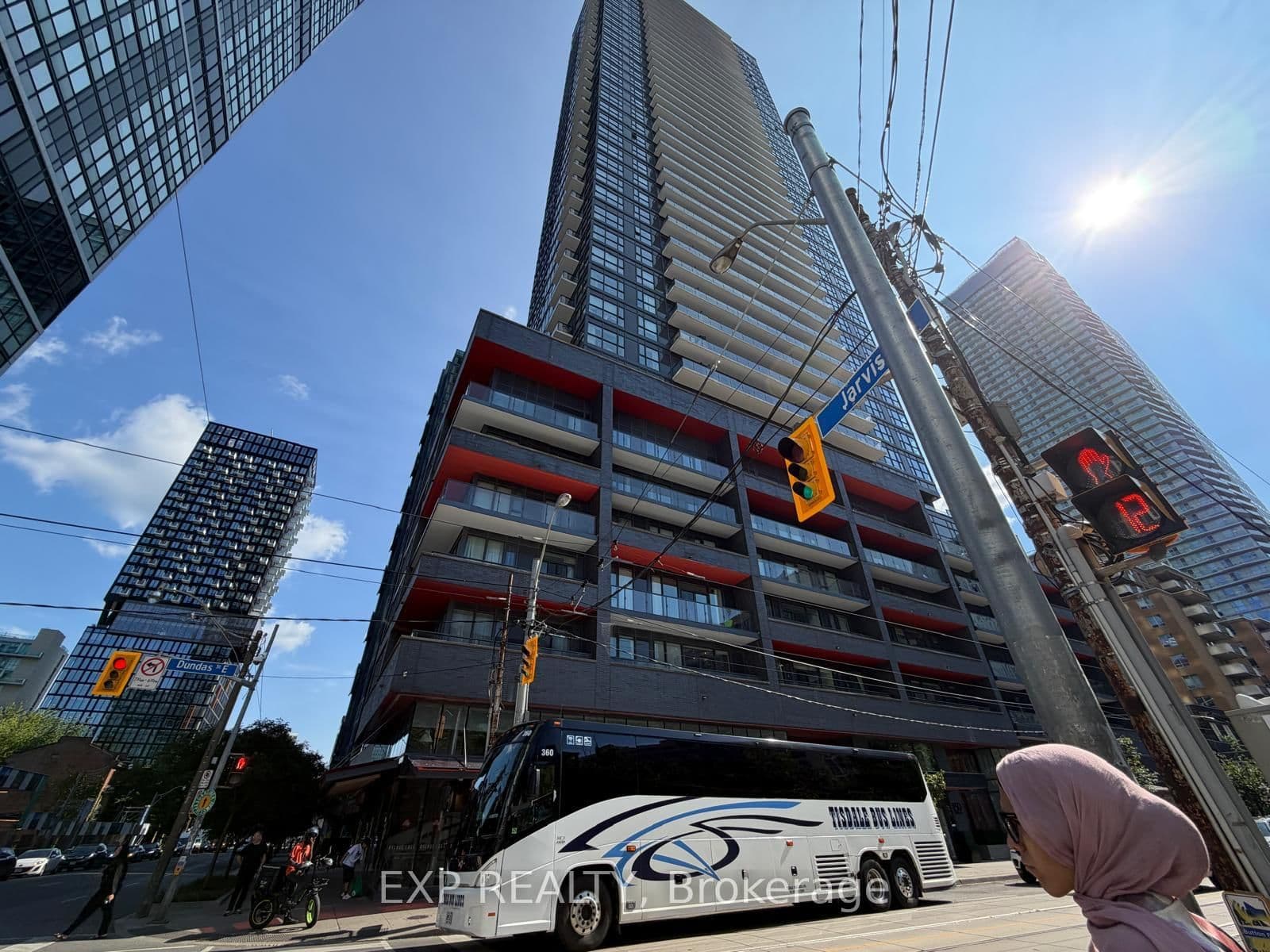 159 Dundas Street E, Unit 512 thumbnail 35