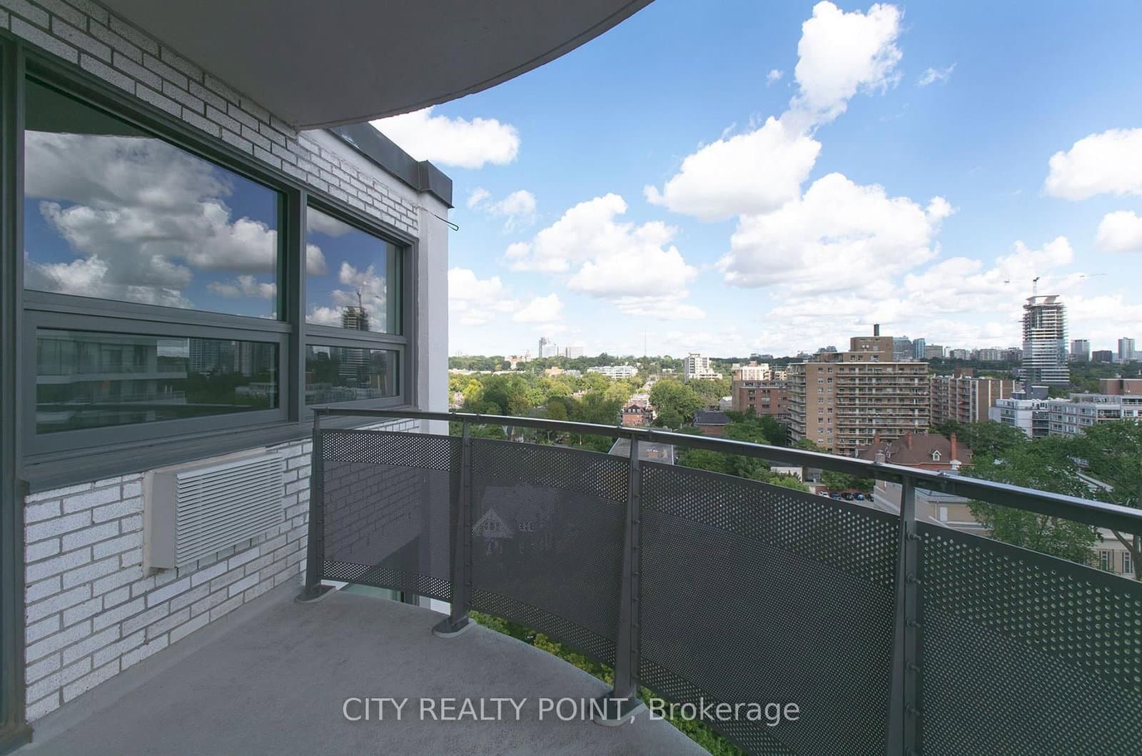 485 Huron Street, Unit 204 thumbnail 9