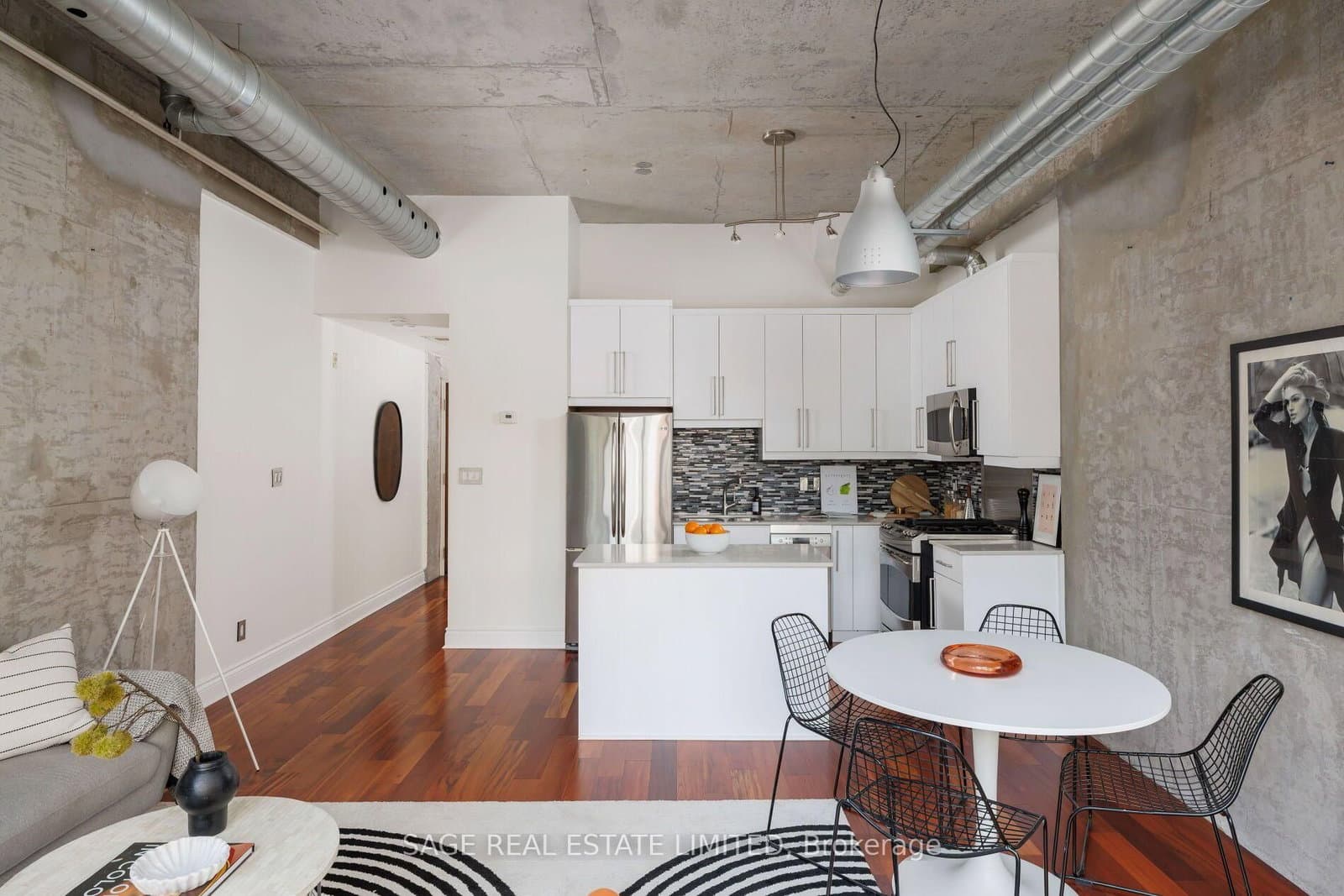 261 King Street E, Unit 402 thumbnail 19