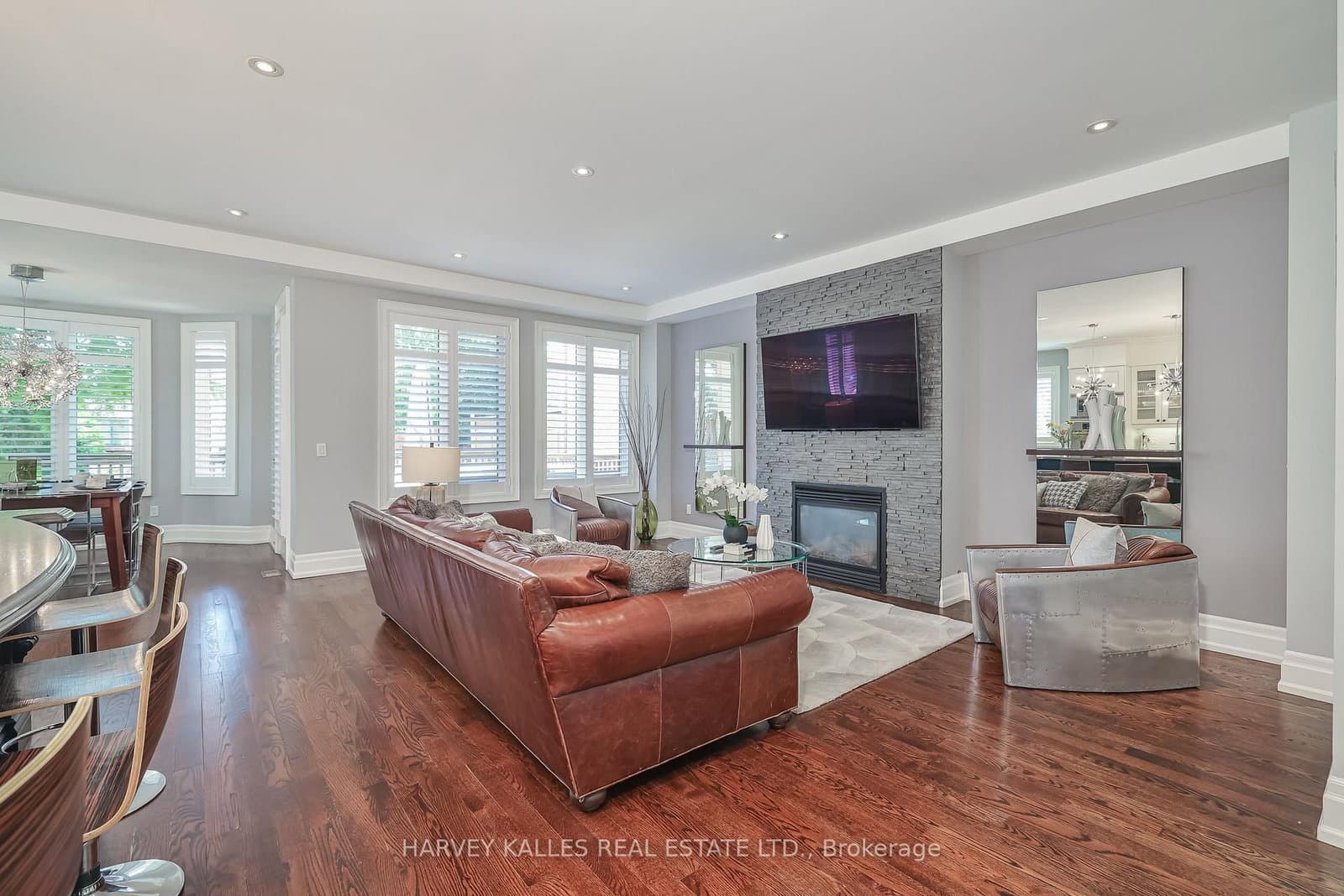 44 Churchill Avenue thumbnail 12