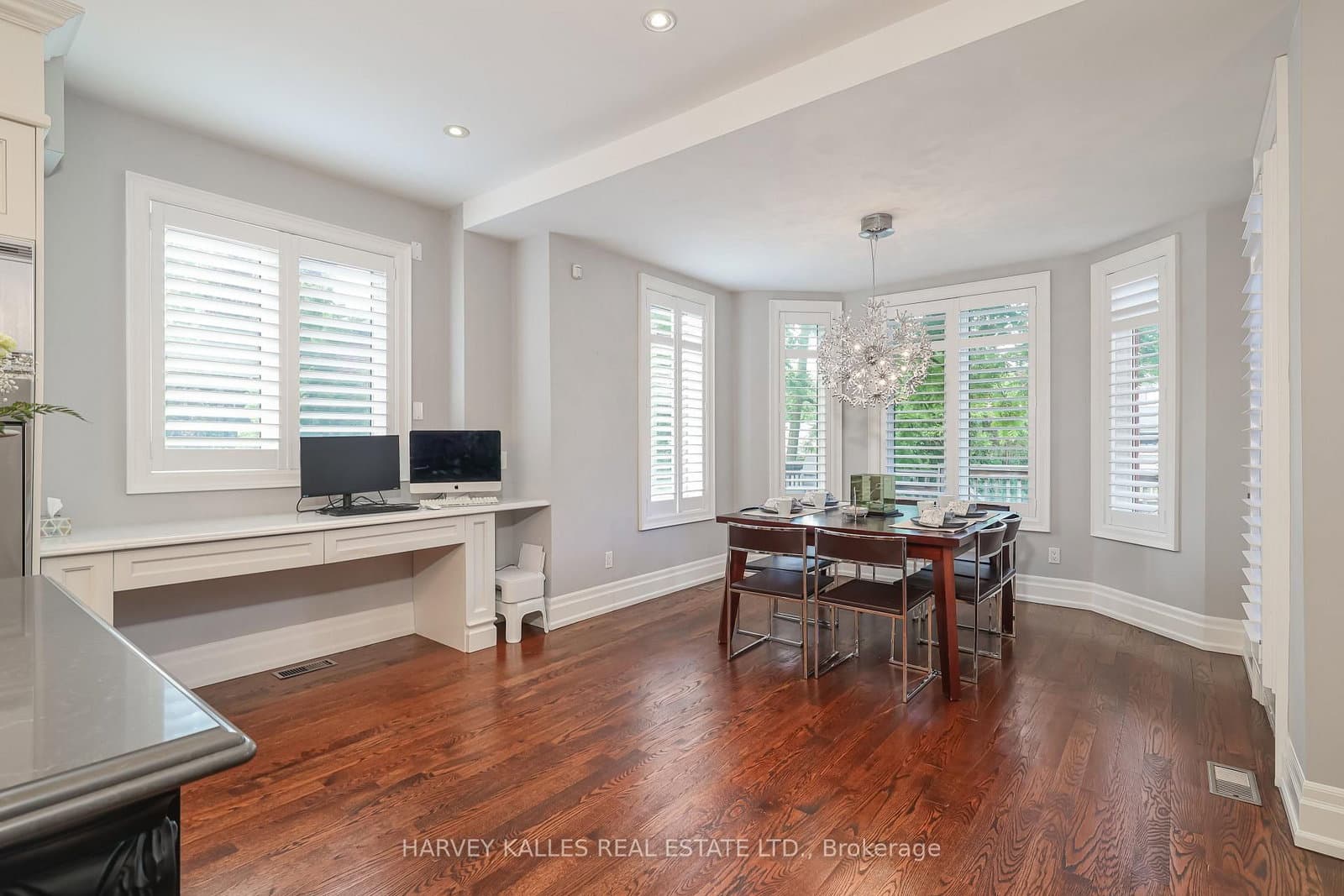 44 Churchill Avenue thumbnail 31