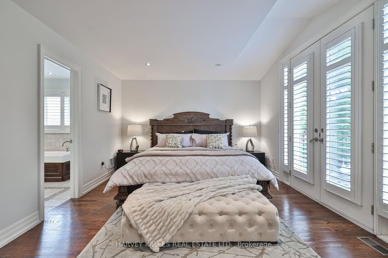 44 Churchill Avenue thumbnail 36