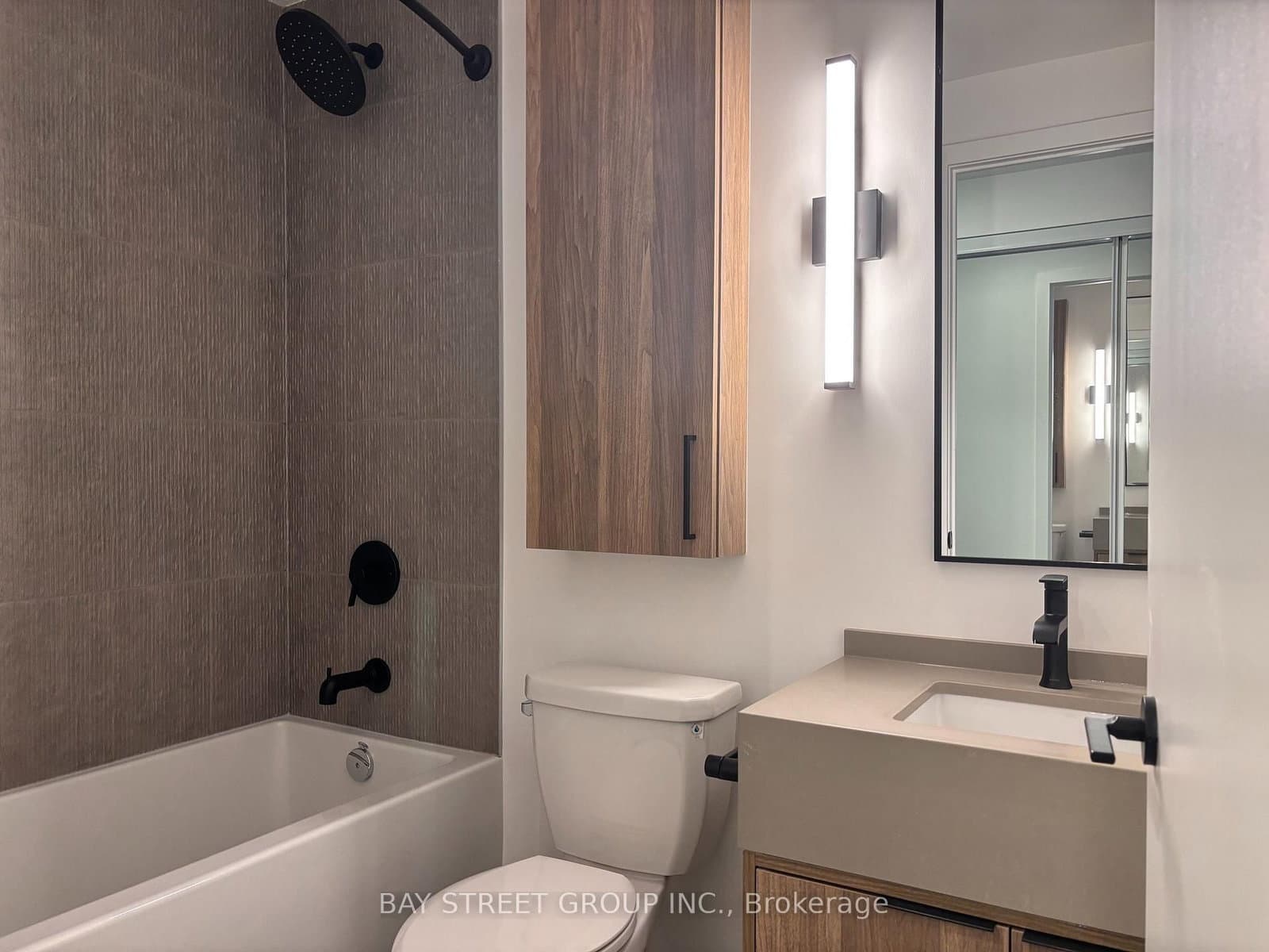 91 Montclair Avenue, Unit 1503 thumbnail 9