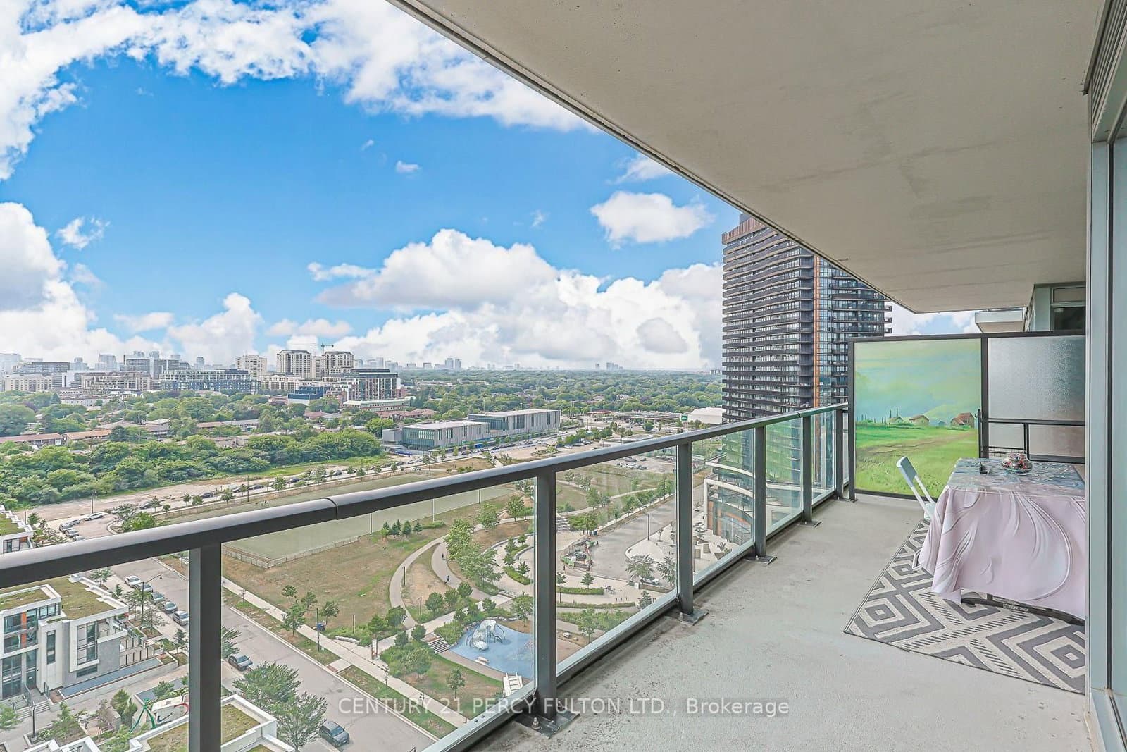 95 McMahon Drive, Unit 2207 thumbnail 24