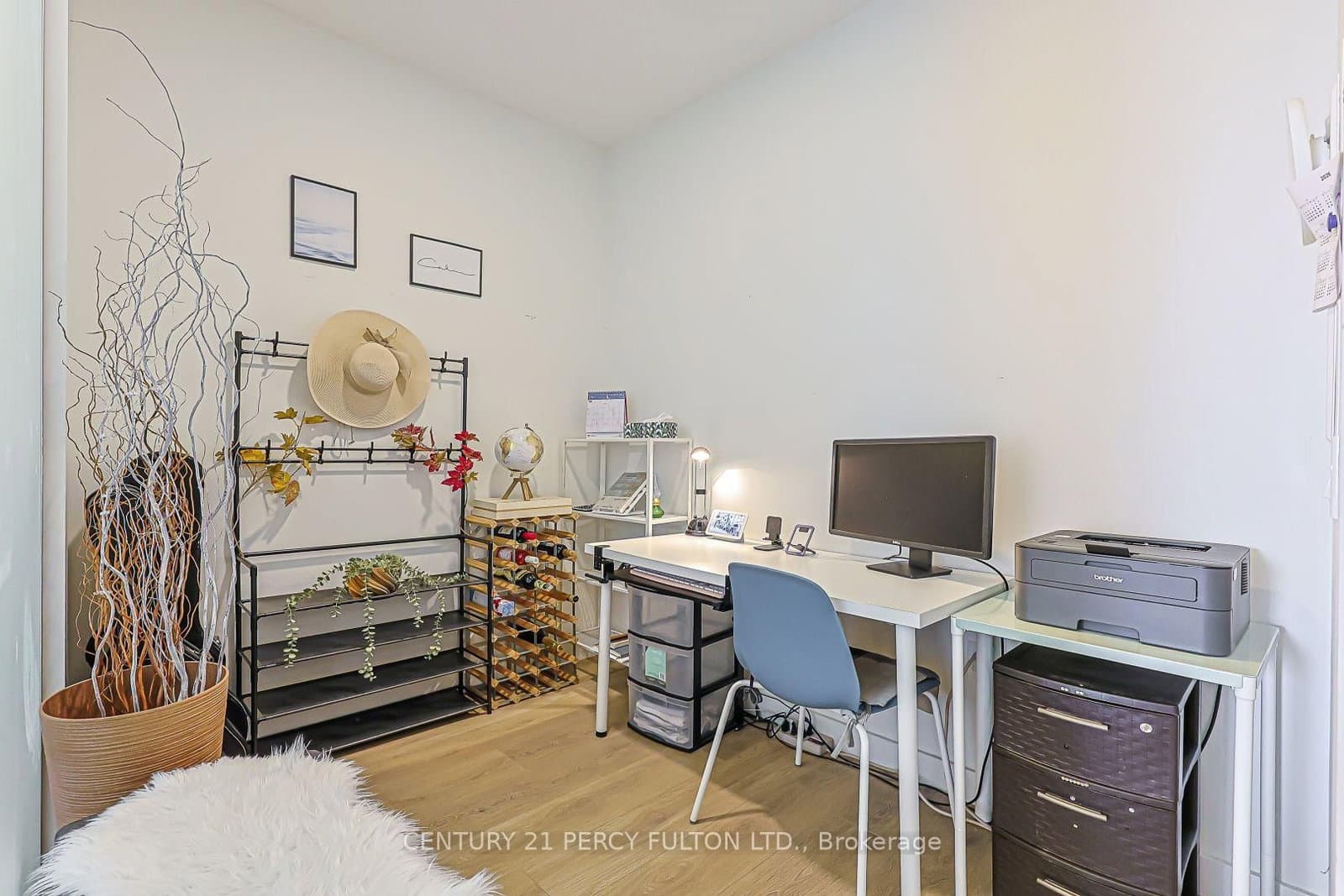 95 McMahon Drive, Unit 2207 thumbnail 6