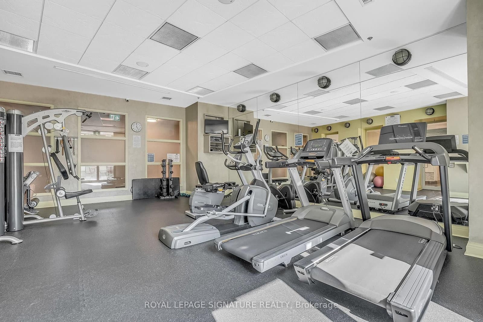 188 Doris Avenue, Unit 802 thumbnail 28