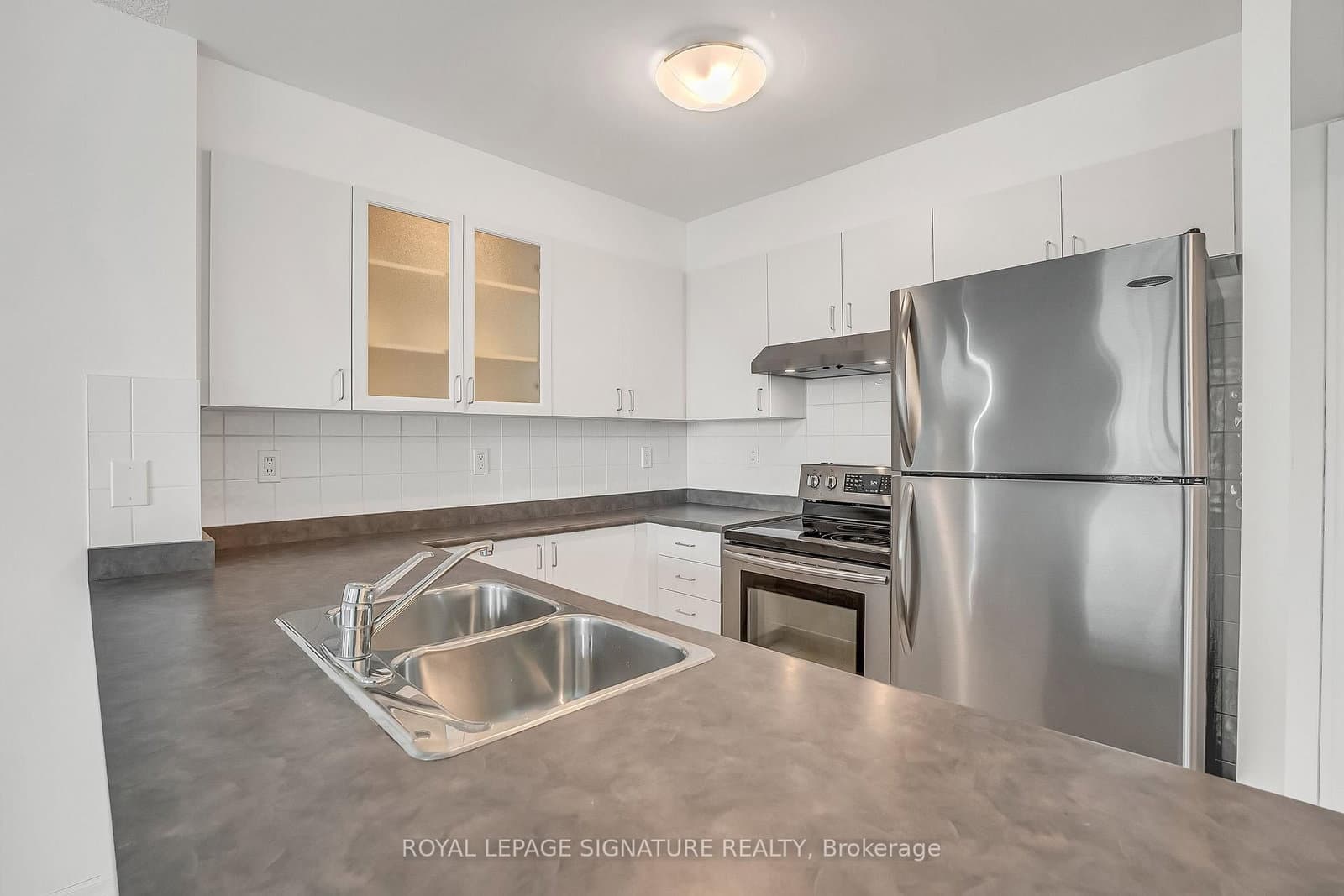 188 Doris Avenue, Unit 802 thumbnail 3