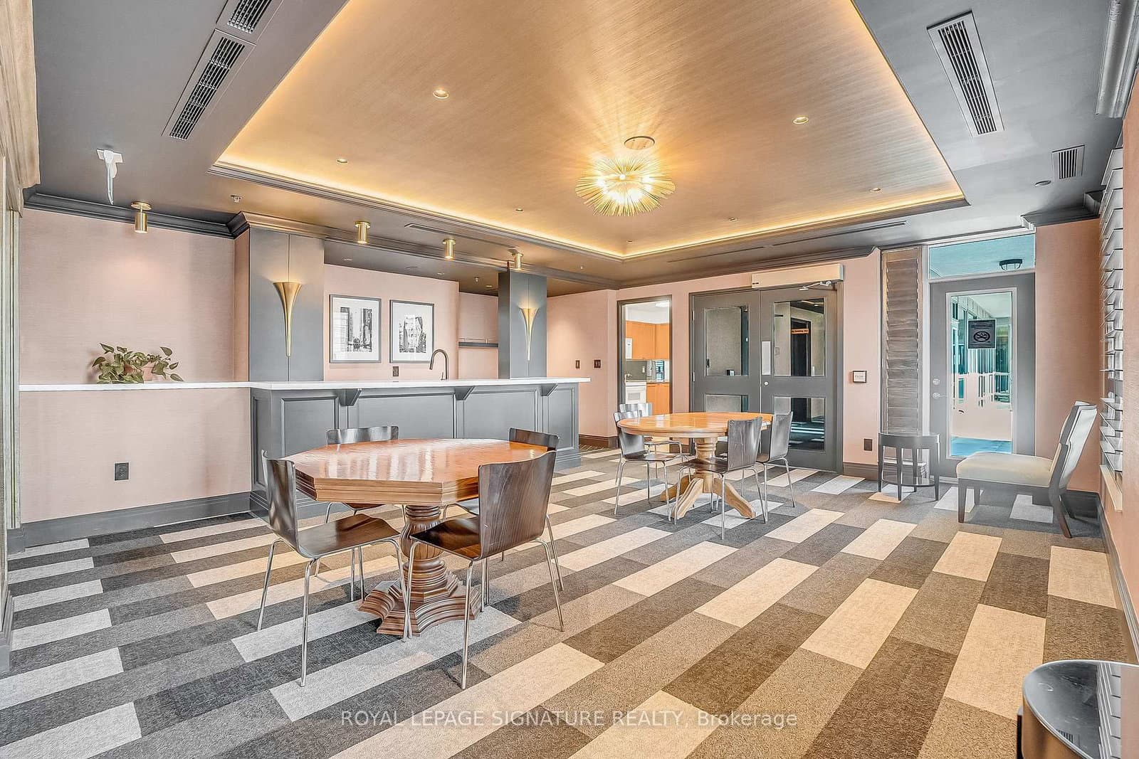 188 Doris Avenue, Unit 802 thumbnail 31