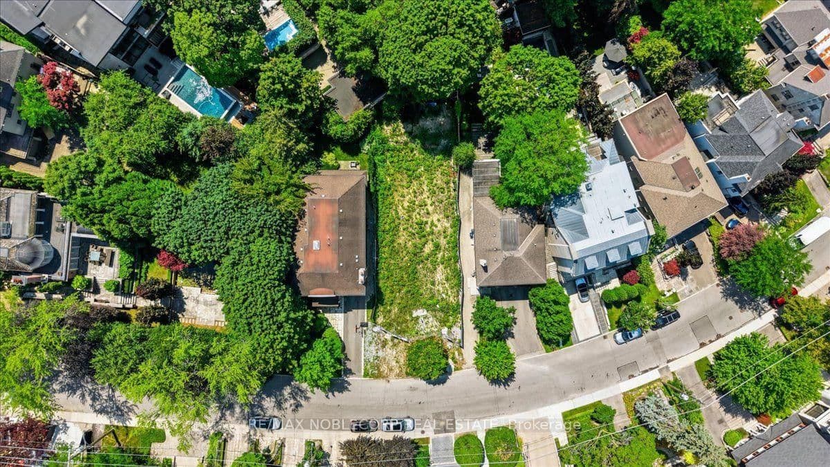 180 Dunvegan Road - Image 1