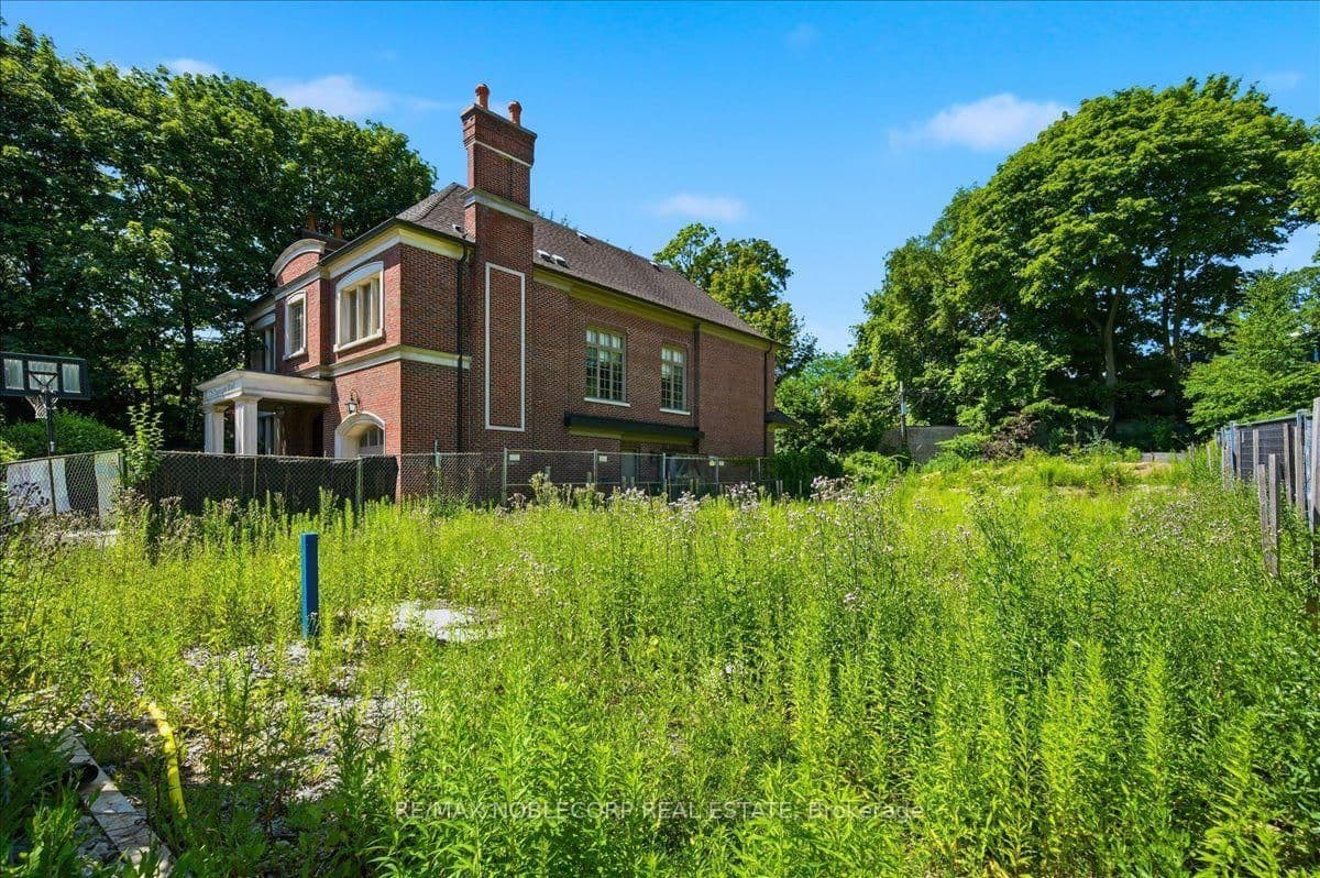 180 Dunvegan Road thumbnail 22