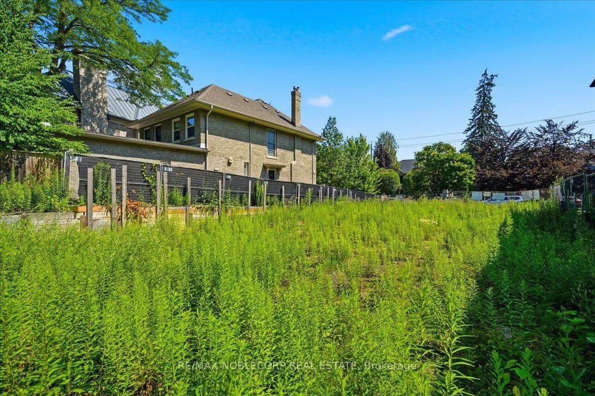 180 Dunvegan Road thumbnail 27