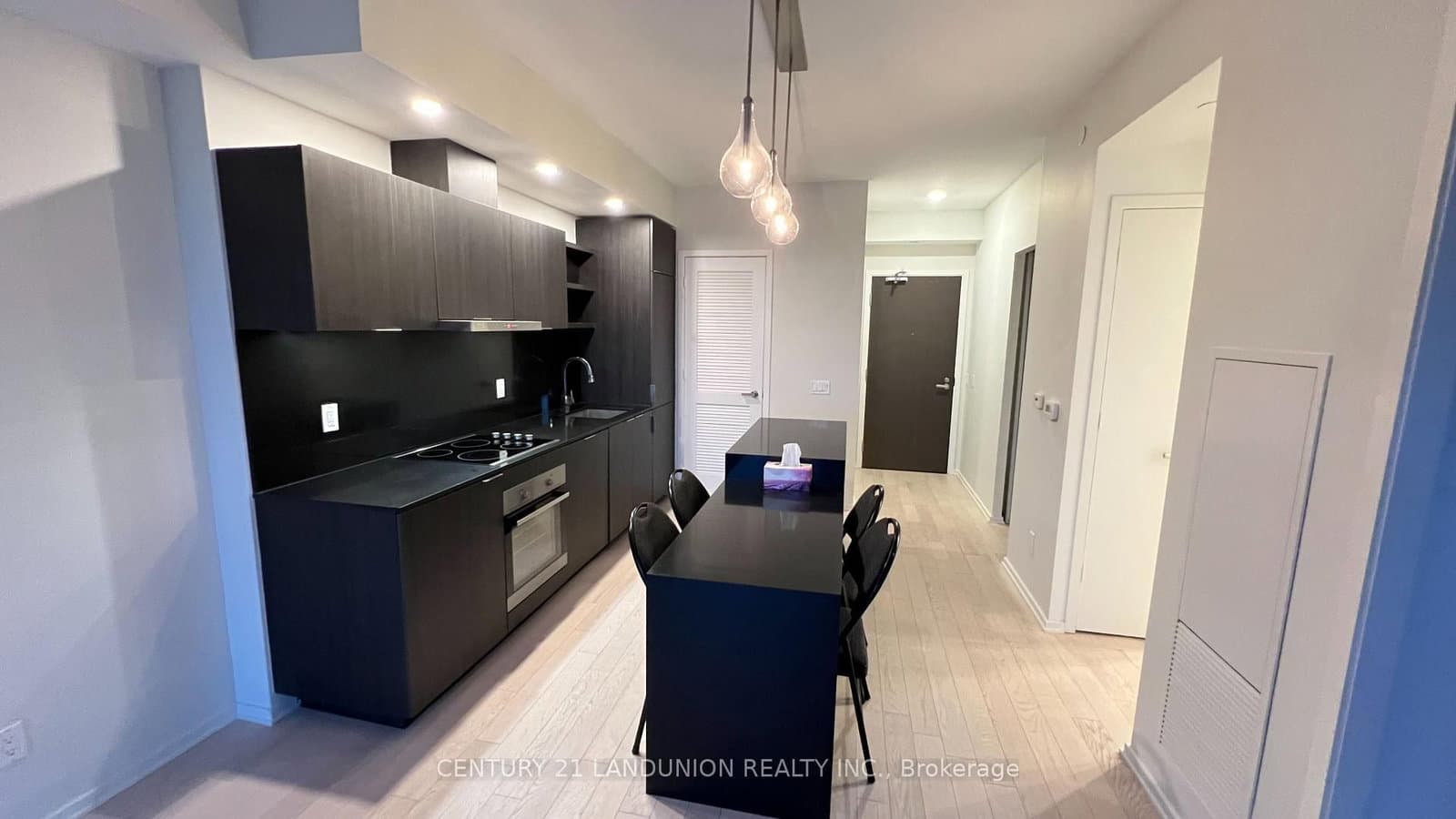 12 Bonnycastle Street, Unit 714 thumbnail 8