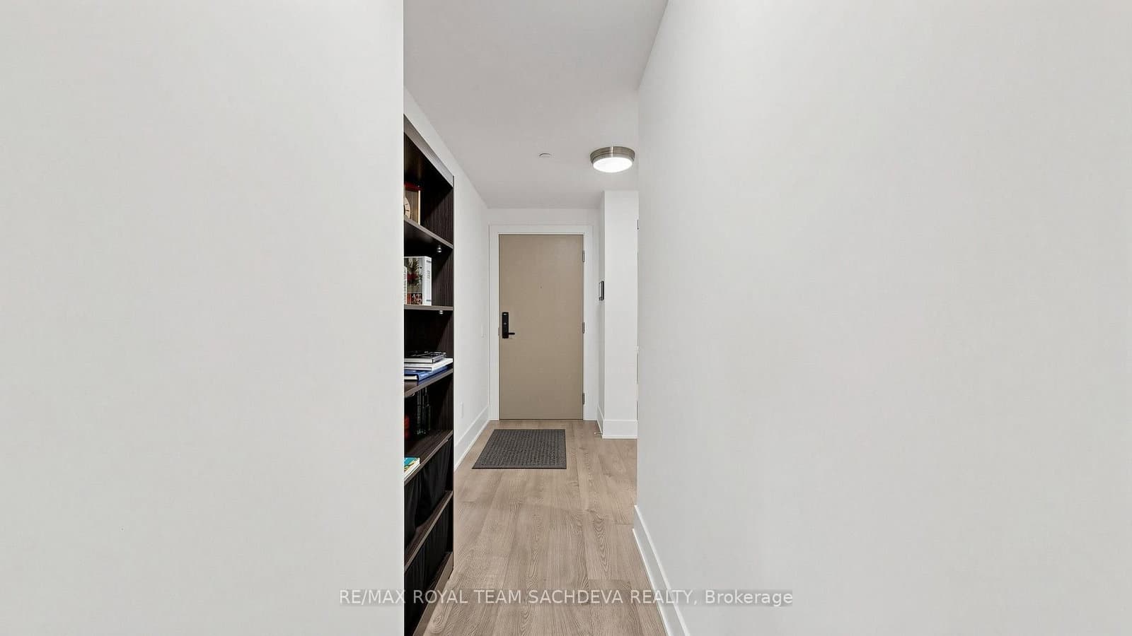 118 MERCHANTS' WHARF, Unit 101 thumbnail 20