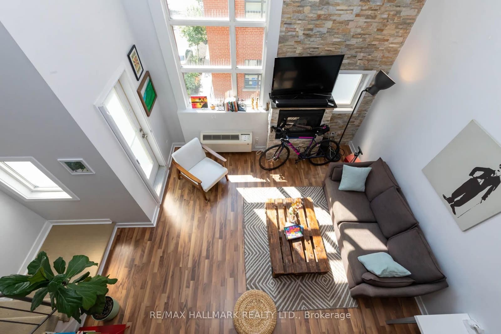 21 Earl Street, Unit 314 thumbnail 12