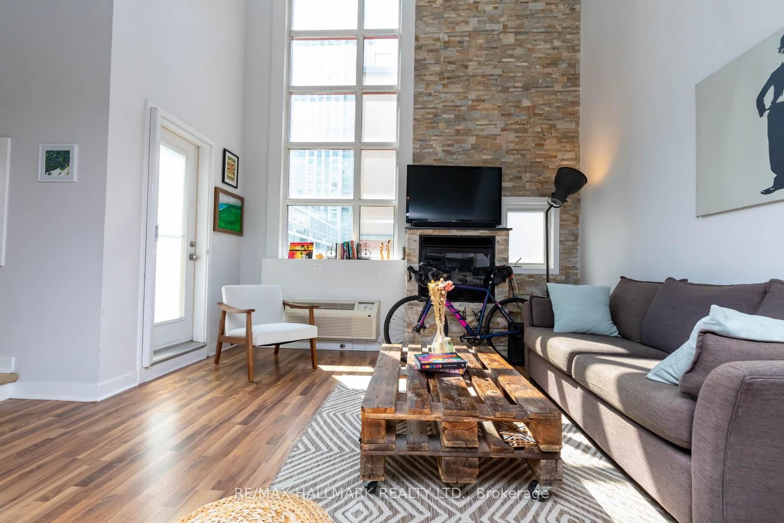 21 Earl Street, Unit 314 thumbnail 15