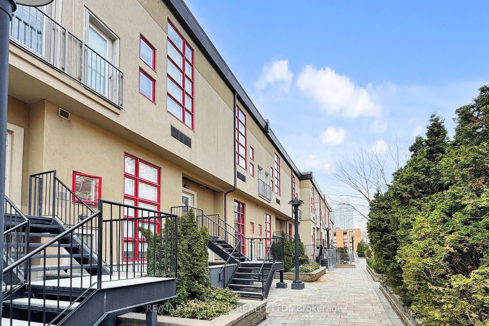 21 Earl Street, Unit 314 thumbnail 3