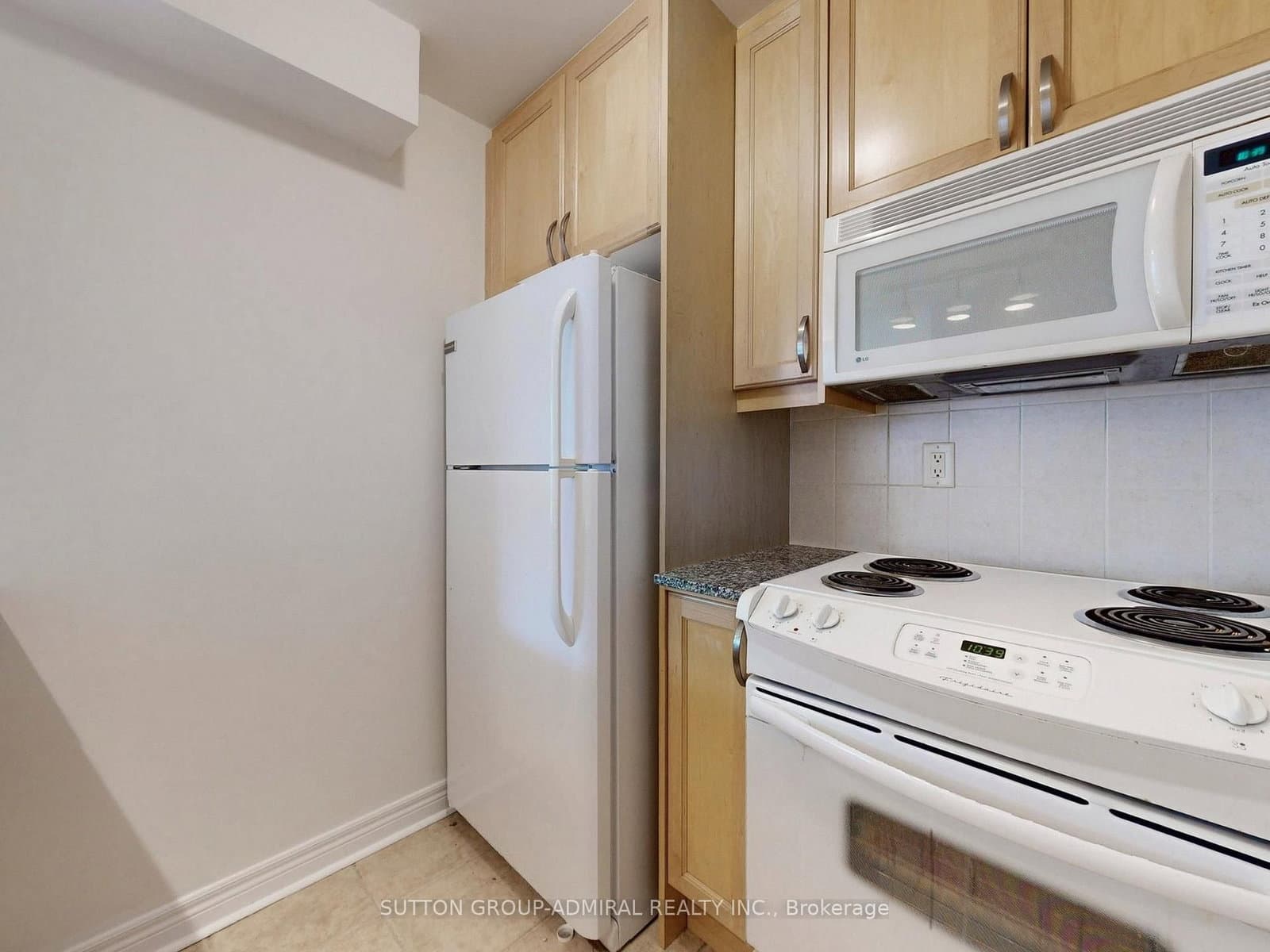 100 Hayden Street, Unit 812 thumbnail 13
