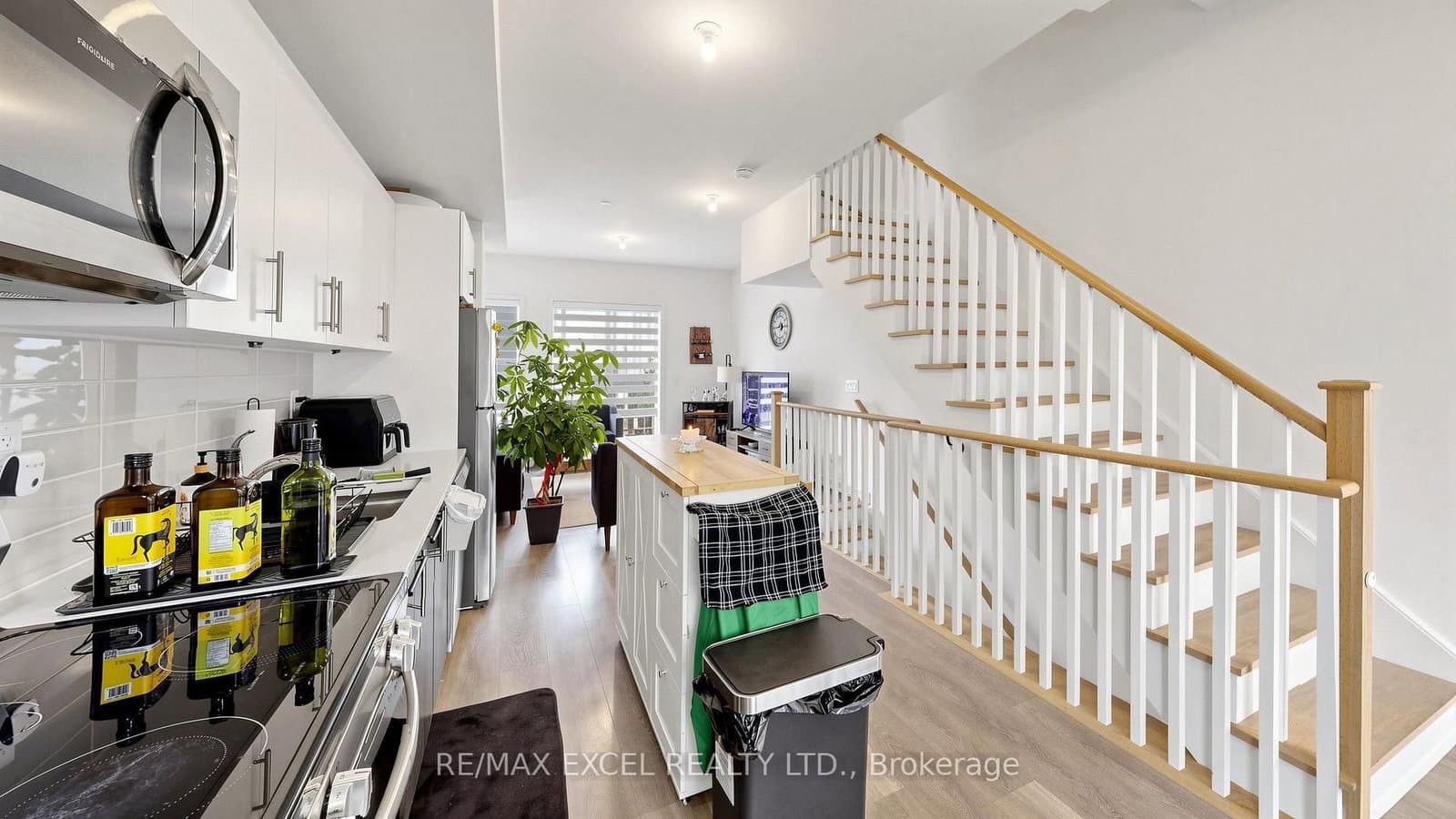 68A Tisdale Avenue thumbnail 12