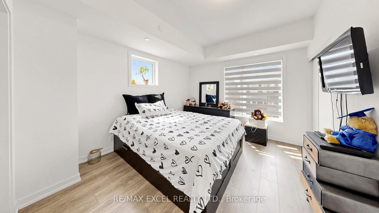 68A Tisdale Avenue thumbnail 21