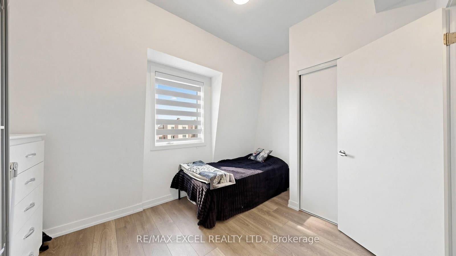 68A Tisdale Avenue thumbnail 33