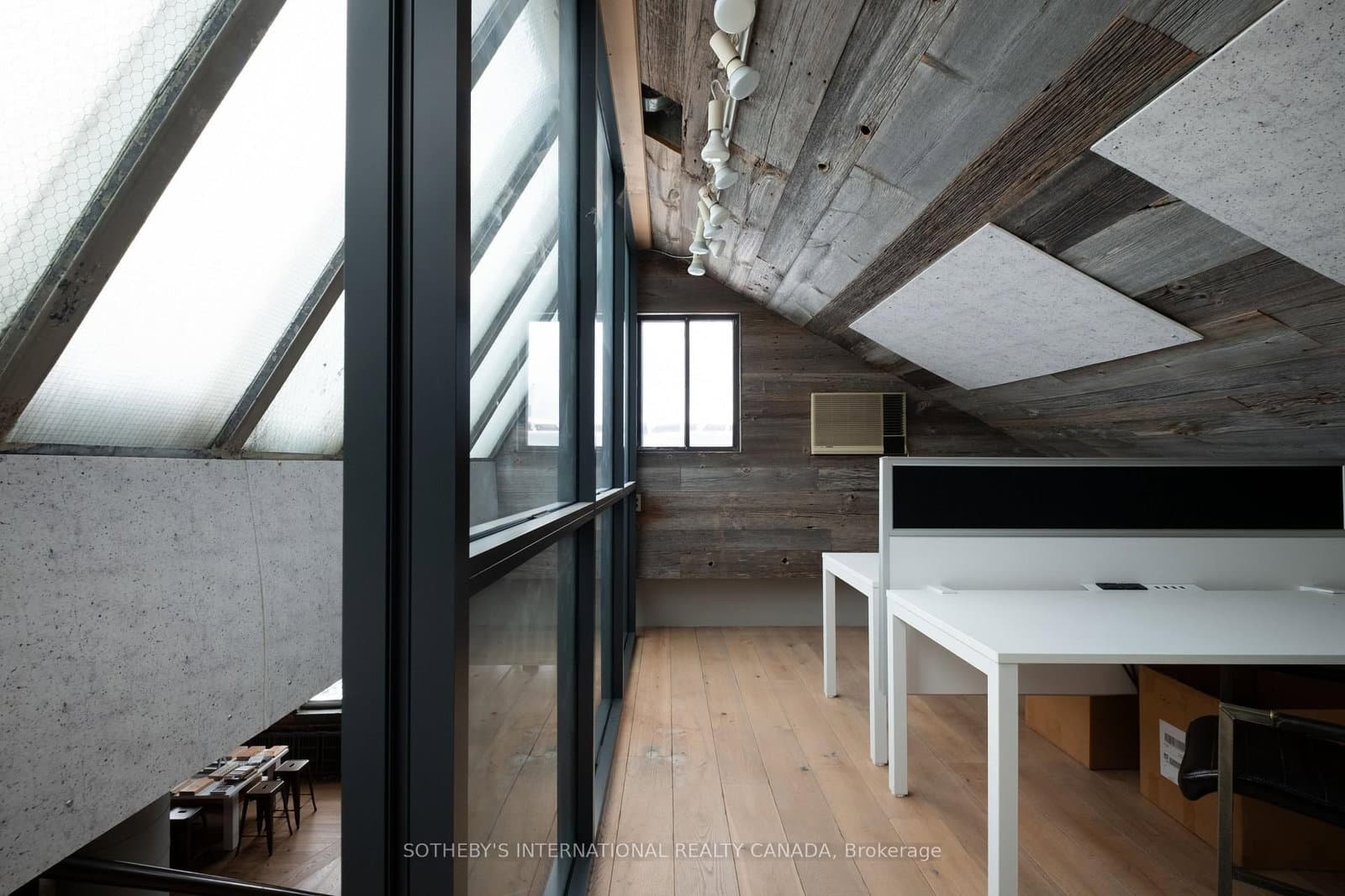 287 Macpherson Avenue, Unit 303 thumbnail 8