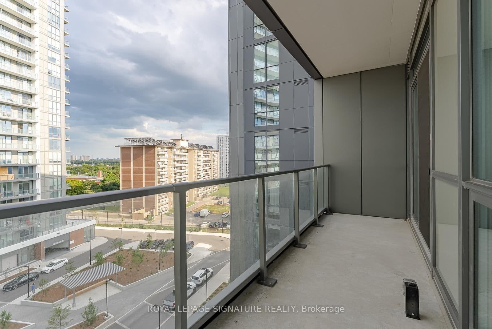36 Forest Manor Road, Unit 722 thumbnail 16