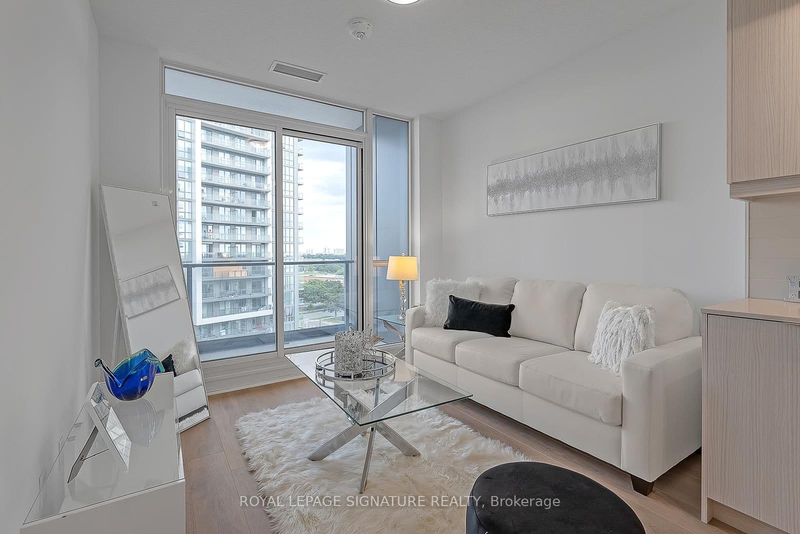 36 Forest Manor Road, Unit 722 thumbnail 9