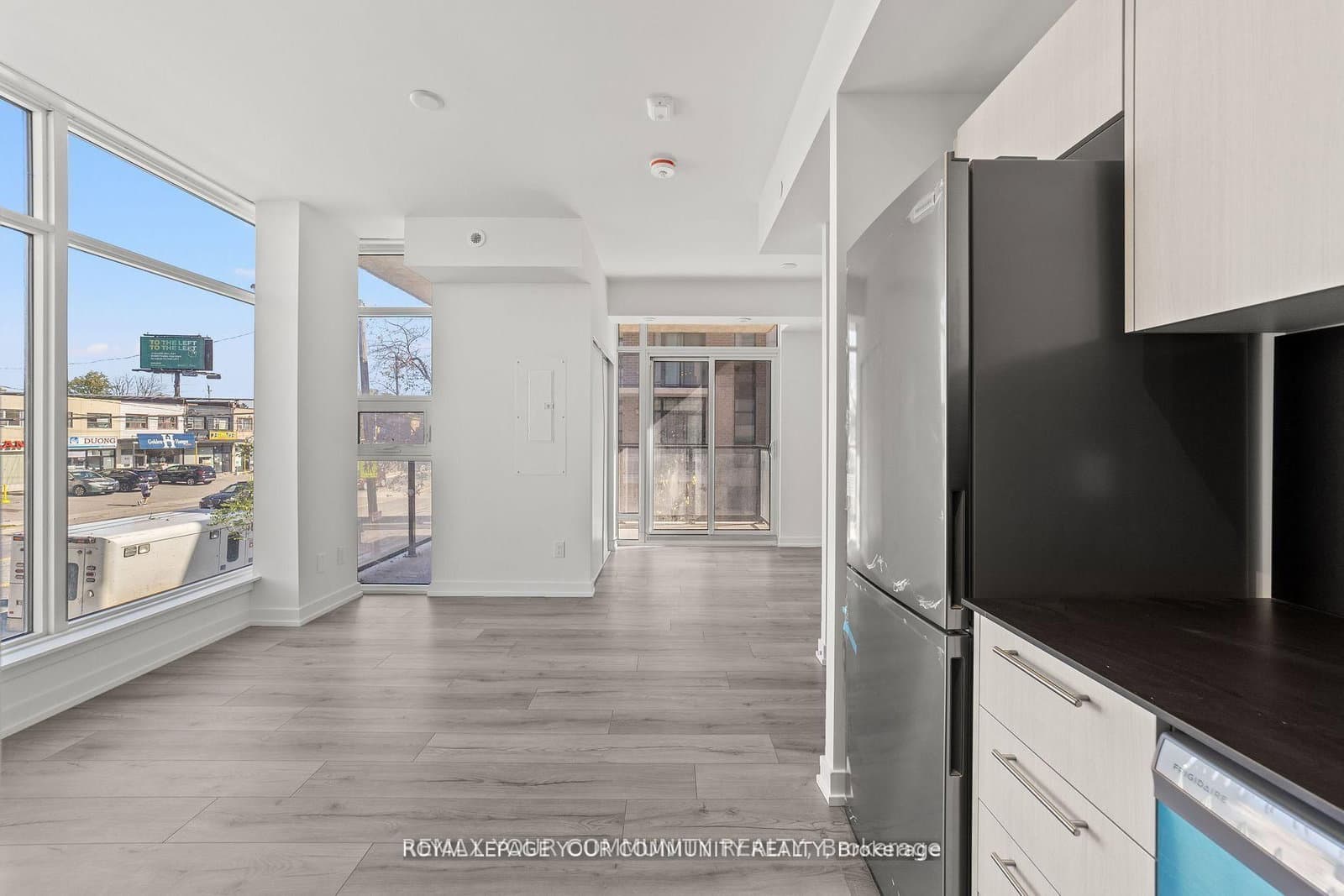 11-851 Sheppard Avenue, Unit 3rd thumbnail 14