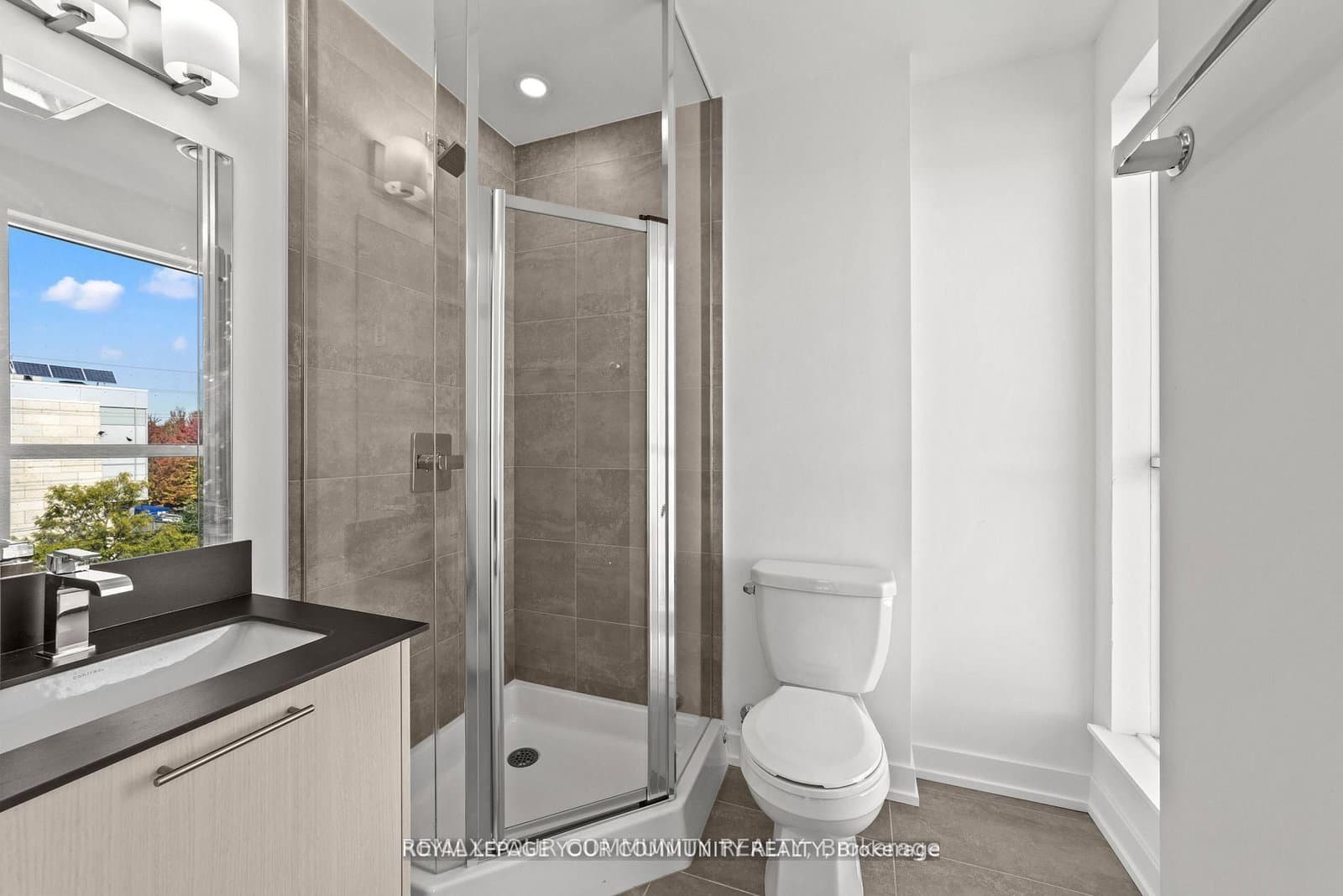 11-851 Sheppard Avenue, Unit 3rd thumbnail 21