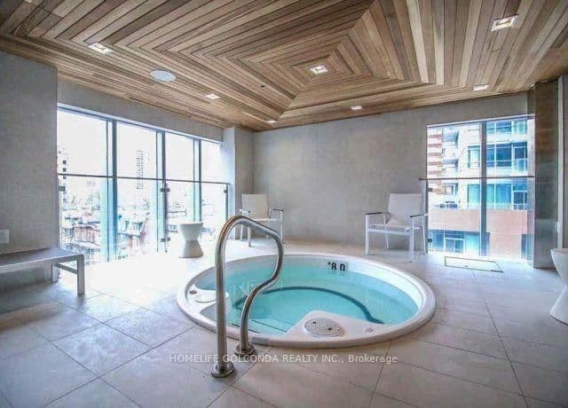 89 McGill Street, Unit 703 thumbnail 11