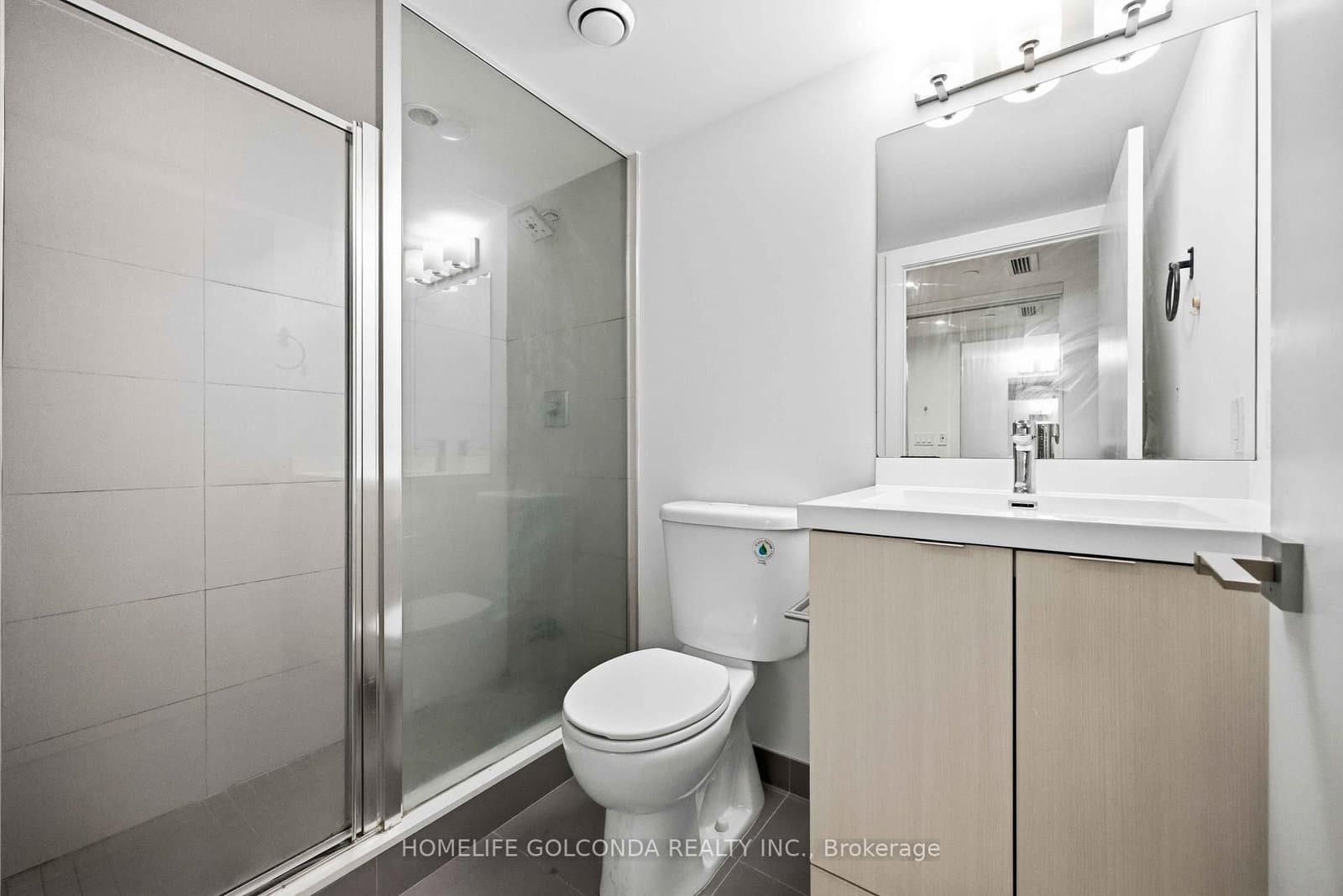 89 McGill Street, Unit 703 thumbnail 2