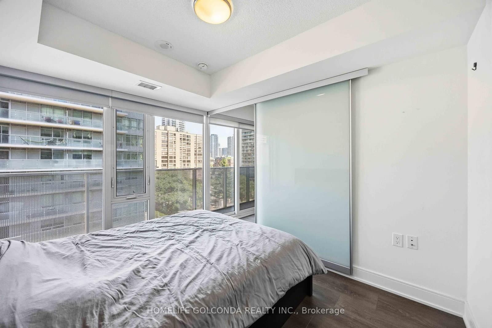 89 McGill Street, Unit 703 thumbnail 5