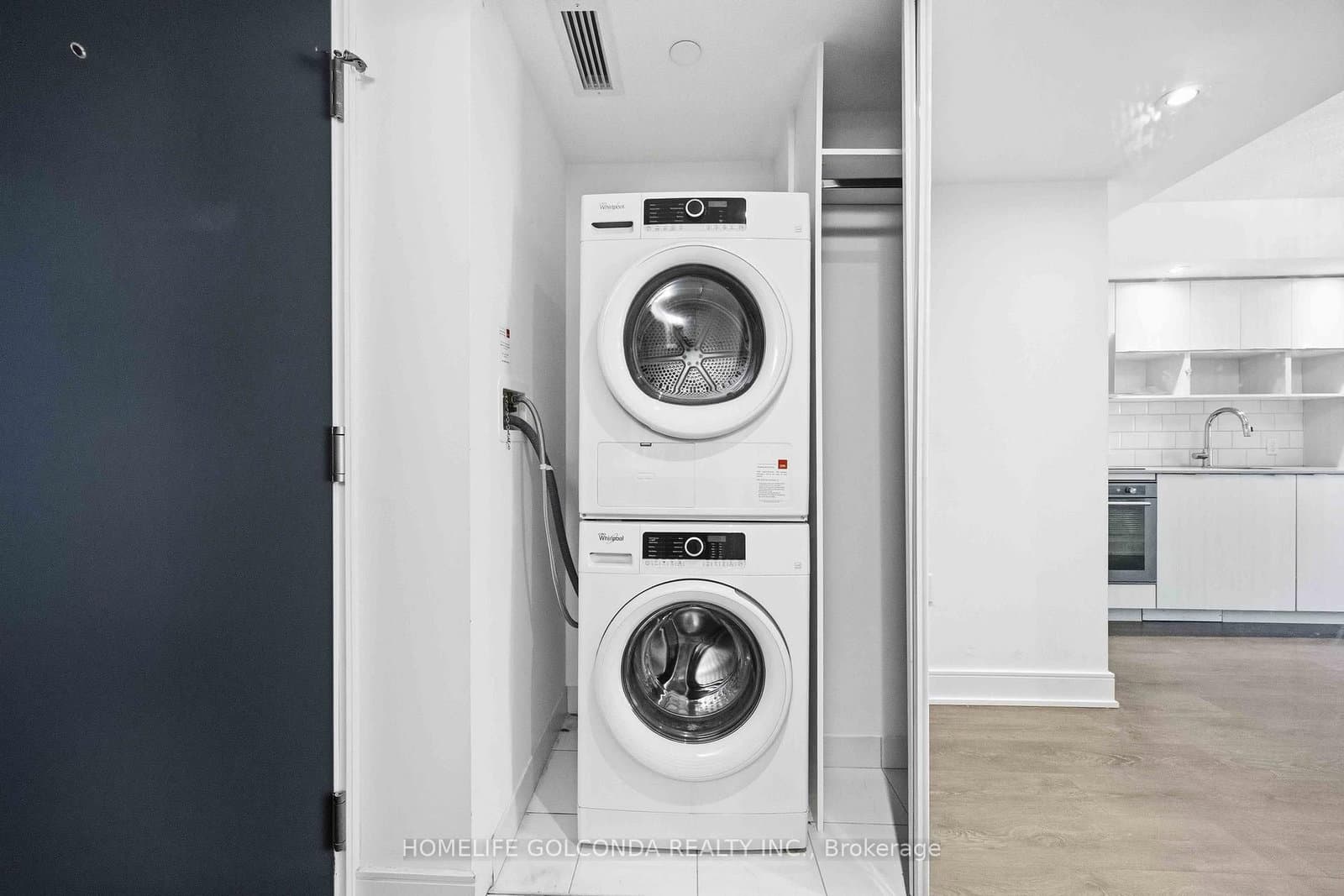 89 McGill Street, Unit 703 thumbnail 6